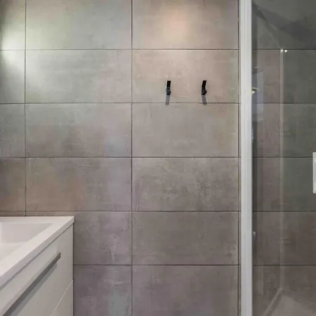 Apartman De Caractere 3 Pieces, 6 Pers En Centre Station - Fr-1-563-24